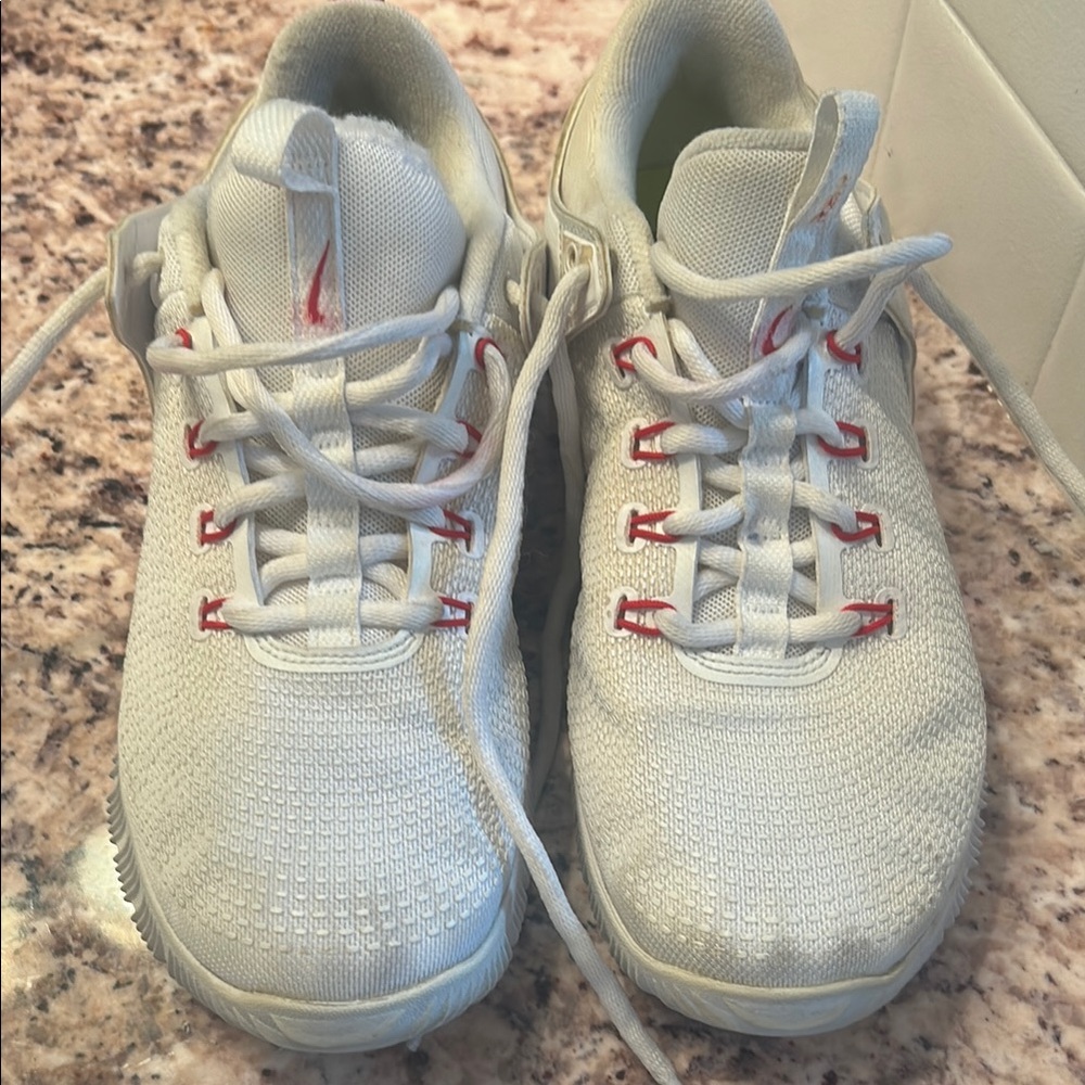 Nike woman's volleyball shoes White and Red Sneakers